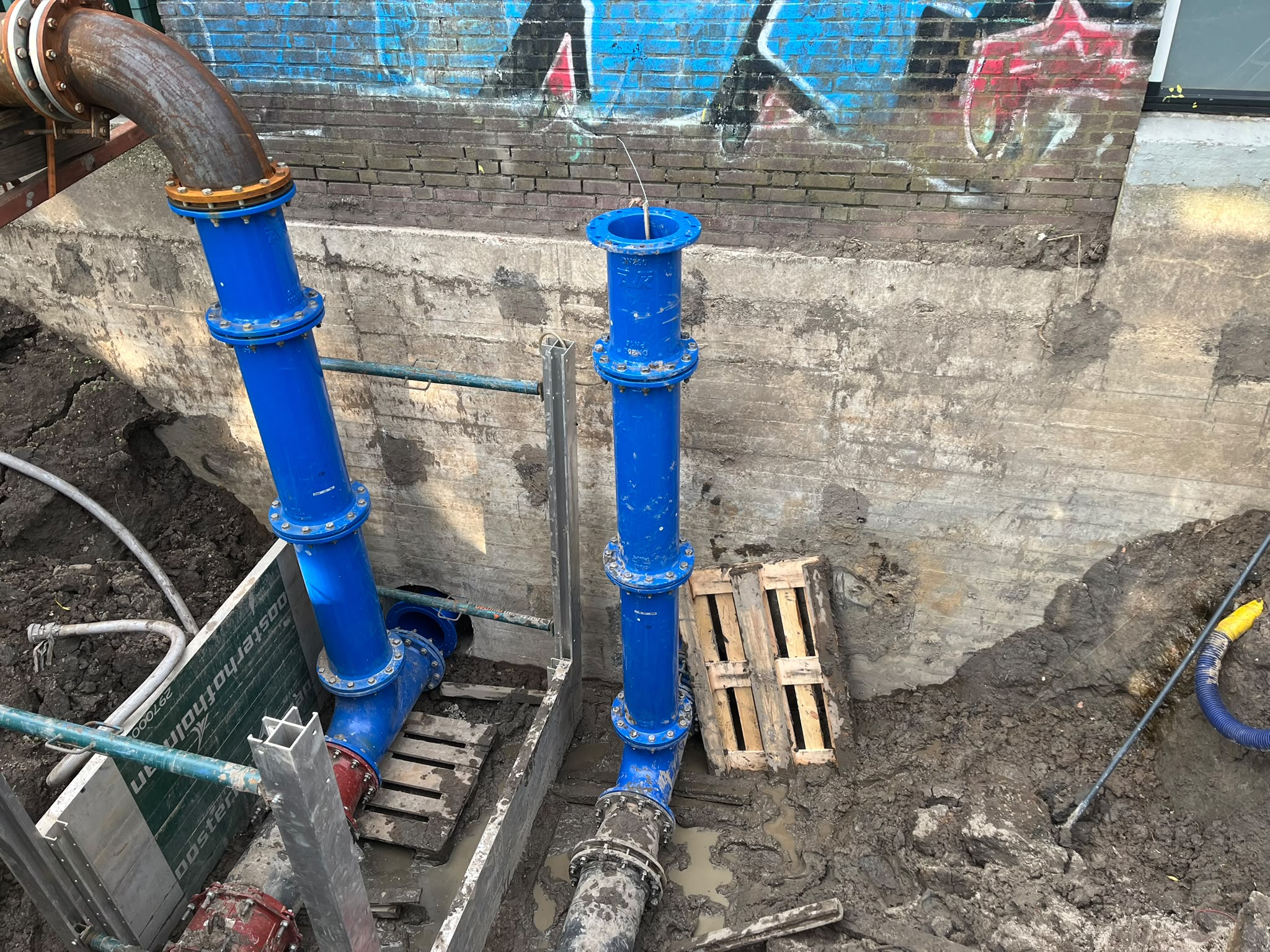 Drie nieuwe pompen bovenaanzicht gemaal Zoeterwoude Rijndijk